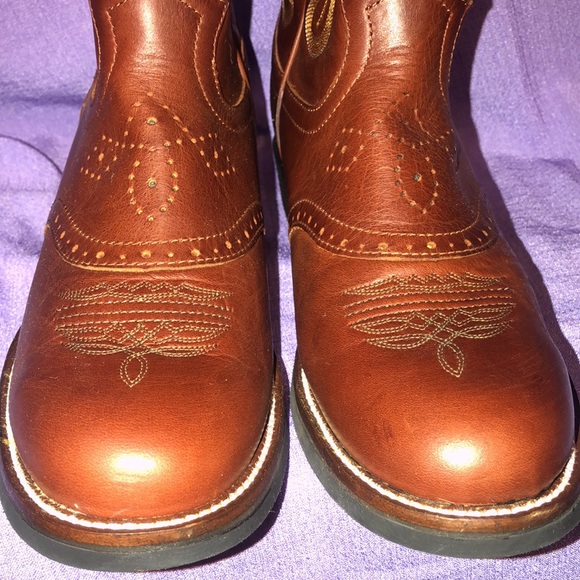 Used Women’s Justin AQHA Mesquite Cowhide Boots Size 9B. Brown - Picture 5 of 16